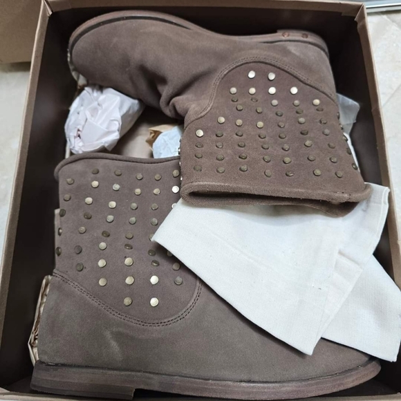 Beek Junco Brown Suede Studded Leather Slouch Booties - Picture 7 of 8